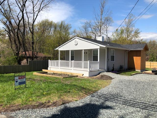 264 West Farms Road Farmingdale, NJ 07727 - Photo 2 of 32 IMG_2862