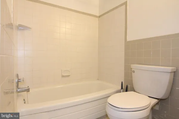 $1,225 | 120-6 Washington Street Northeast, Unit 61, Leesburg, VA 20176