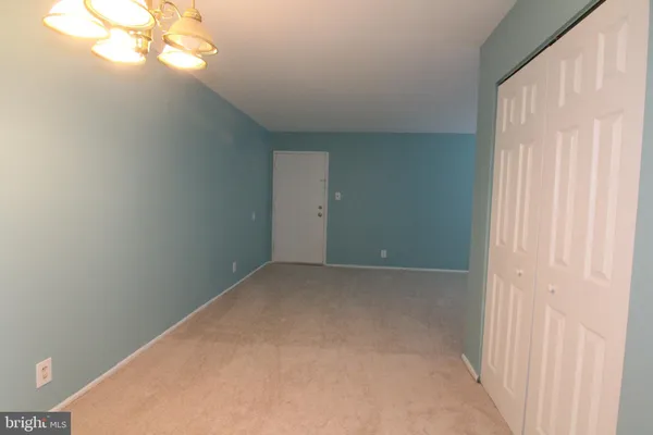 $1,225 | 120-6 Washington Street Northeast, Unit 61, Leesburg, VA 20176