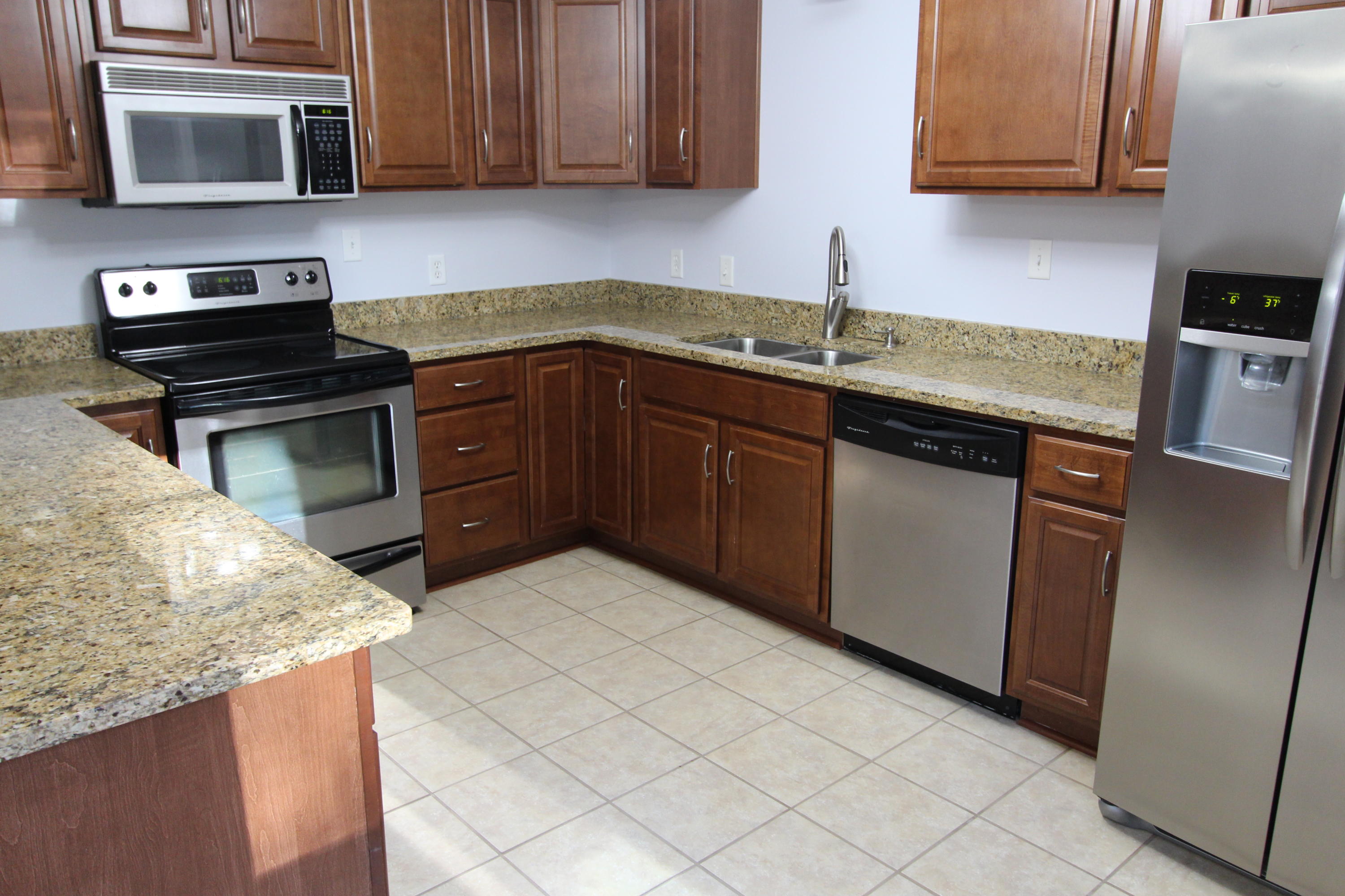 1010 Lepley Road Hanahan, SC 29410 - Photo 23 of 90 IMG_3438