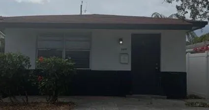 $2,350 | 507 South F Street, Lake Worth Beach, FL 33460