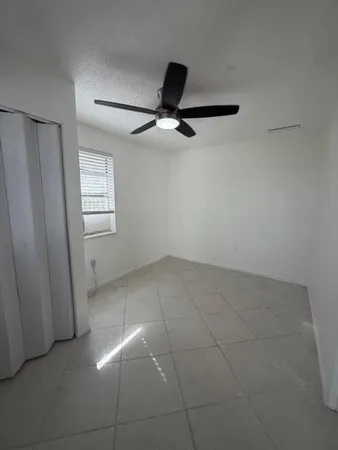 $2,350 | 507 South F Street, Lake Worth Beach, FL 33460