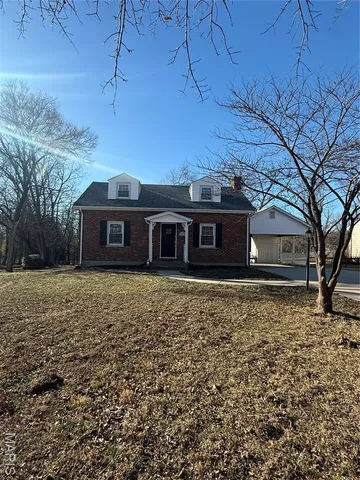 $289,900 | 217 Creve Coeur Avenue, Manchester, MO 63011