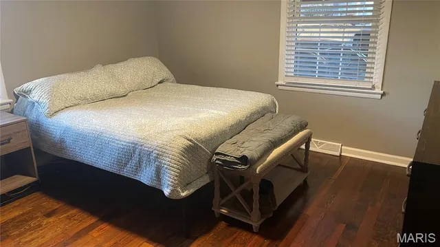 $289,900 | 217 Creve Coeur Avenue, Manchester, MO 63011