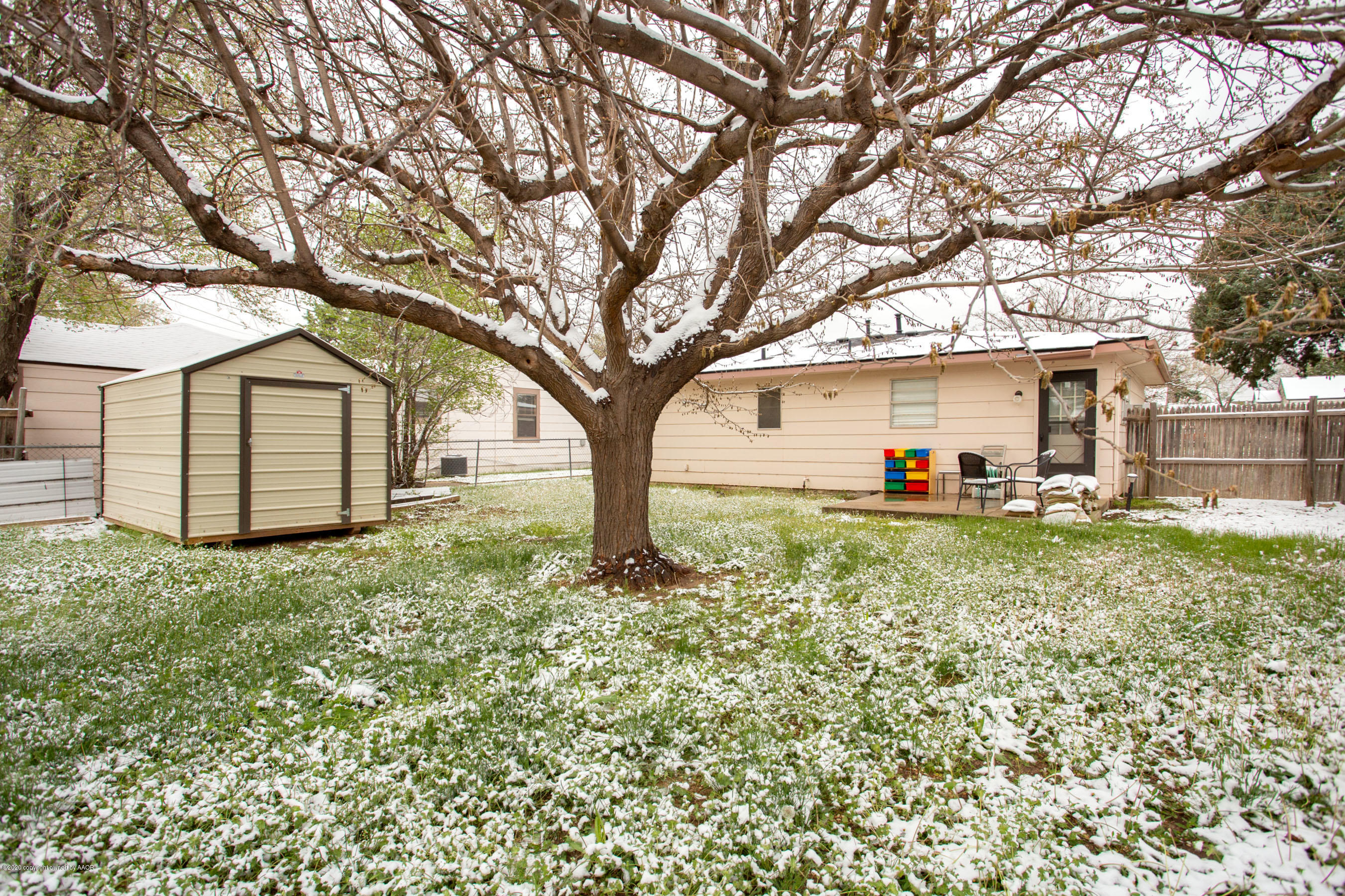 4215 South Monroe Street Amarillo, TX 79110 - Photo 20 of 27 a view of a house with backyard