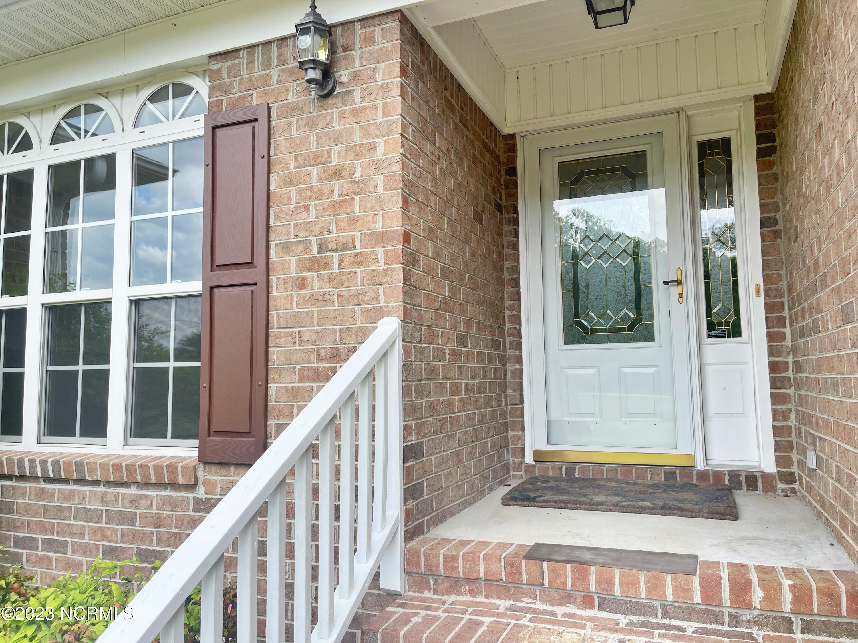 2047 Neuse Road Kinston, NC 28501 - Photo 39 of 49 FRONT PORCH