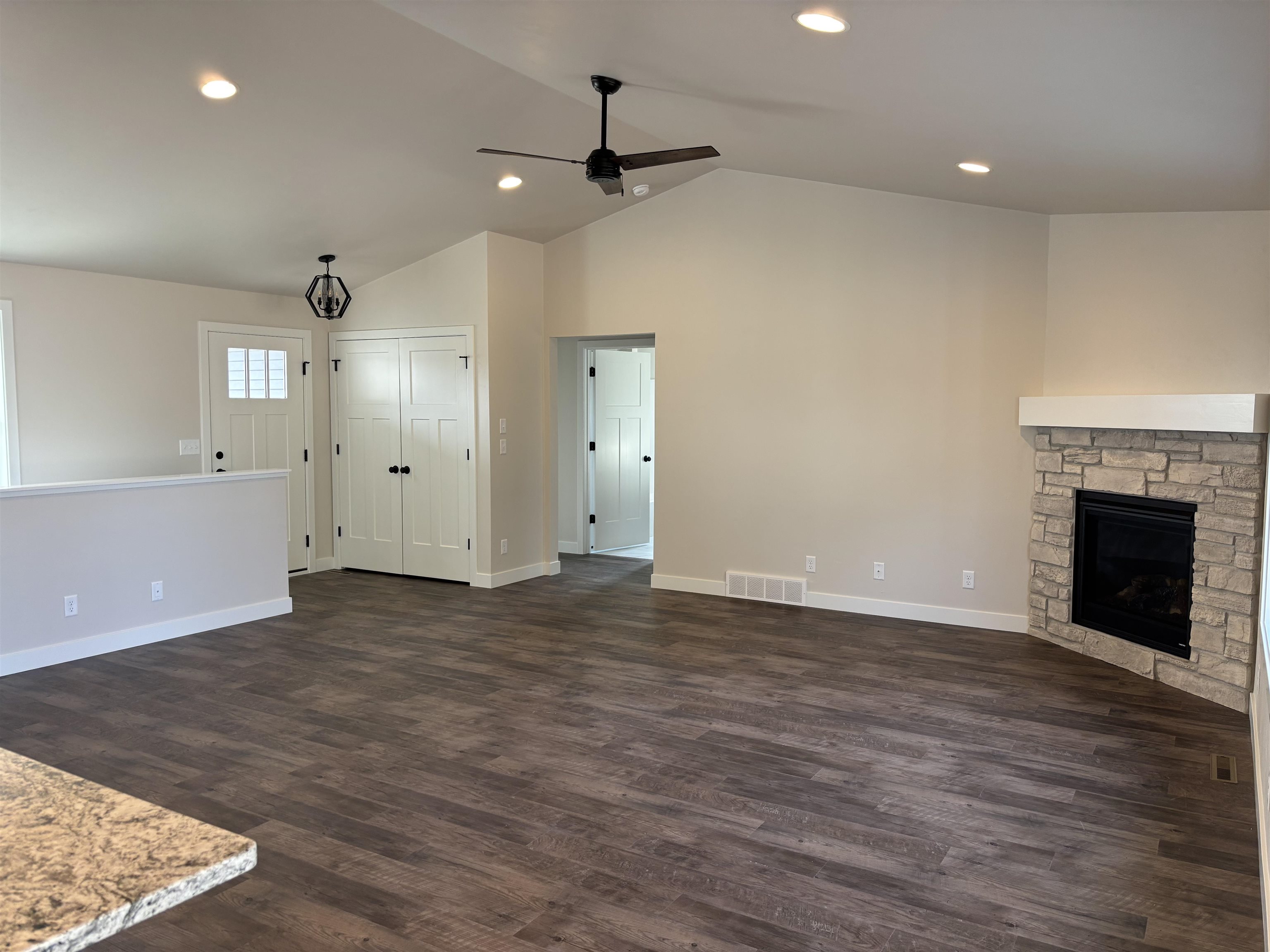 N3983 Wettering Way Kaukauna, WI 54130 - Photo 14 of 33