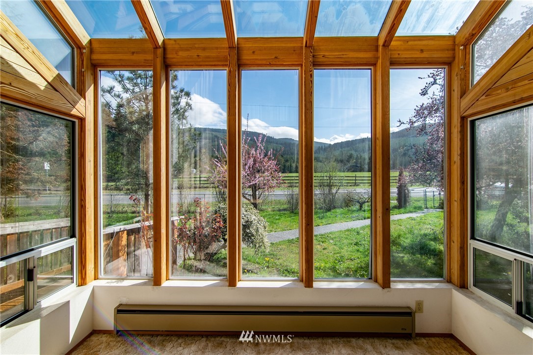 1754 Happy Valley Road Sequim, WA 98382 - Photo 8 of 25 Gallery Image 8
