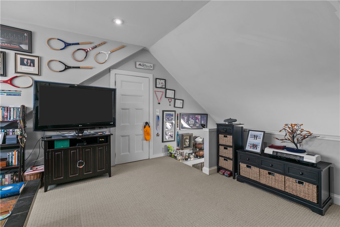 21 Slocum Street Newport, RI 02840 - Photo 31 of 49