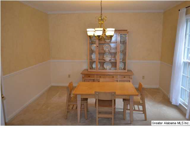 1808 Cornwall Road Hoover, AL 35226 - Photo 5 of 32