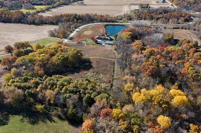 $855,000 | 16360 Spring Valley Road, Morrison, IL 61270