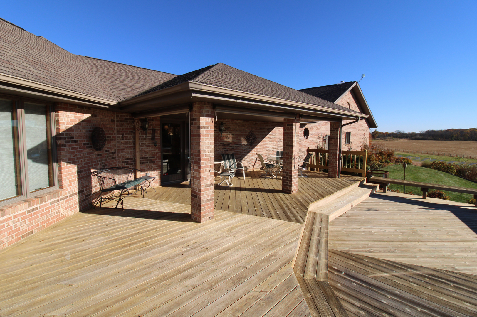 16360 Spring Valley Road Morrison, IL 61270 - Photo 6 of 60