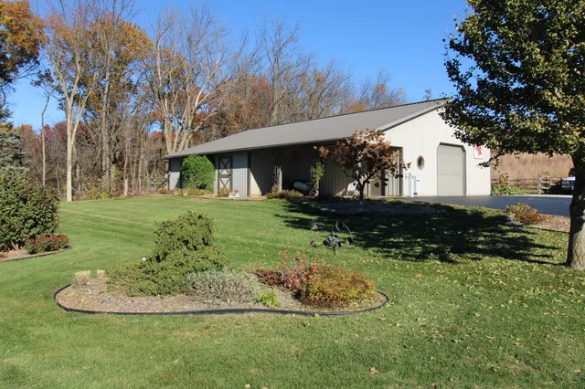 a view of a outdoor space with a street view