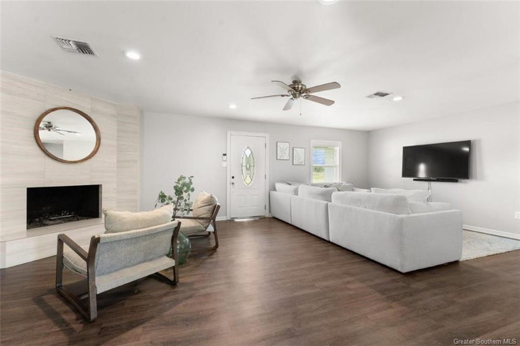 3531 Vincent Road Lake Charles, LA 70605 - Photo 4 of 25 Gallery Image 4
