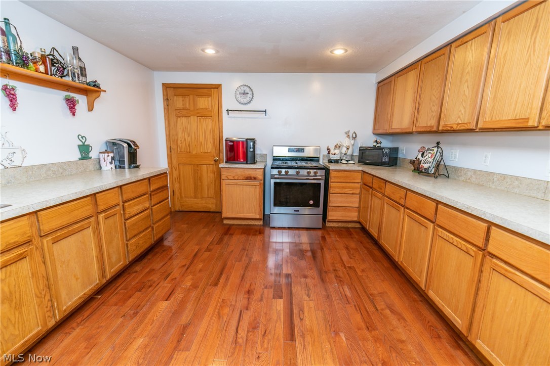 17804 Howe Road Strongsville, OH 44136 - Photo 15 of 35