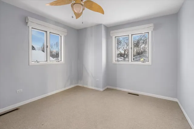 $239,999 | 563 St Johns Road, Woodstock, IL 60098