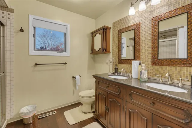 $239,999 | 563 St Johns Road, Woodstock, IL 60098