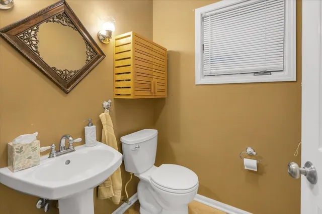 $239,999 | 563 St Johns Road, Woodstock, IL 60098