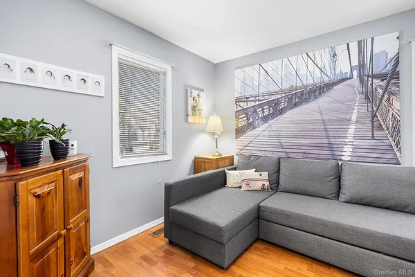 $979,000 | 30 Myrtle Lane, East Patchogue, NY 11772