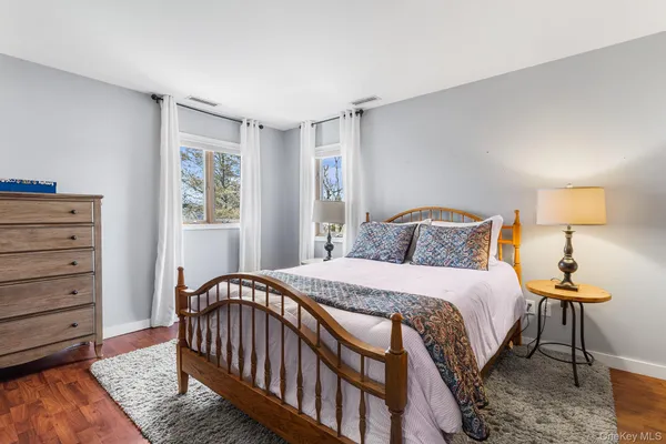 $979,000 | 30 Myrtle Lane, East Patchogue, NY 11772