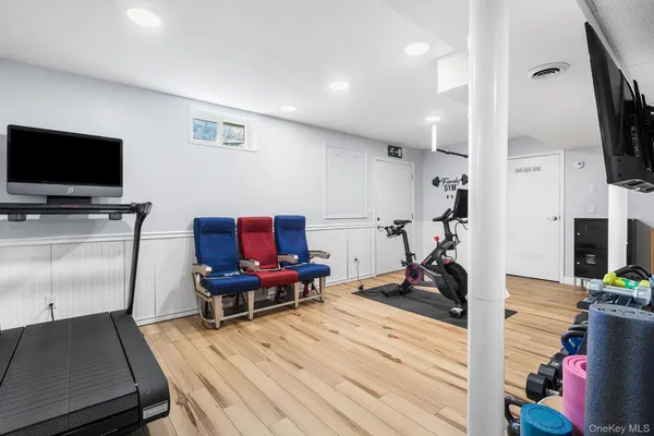 $979,000 | 30 Myrtle Lane, East Patchogue, NY 11772