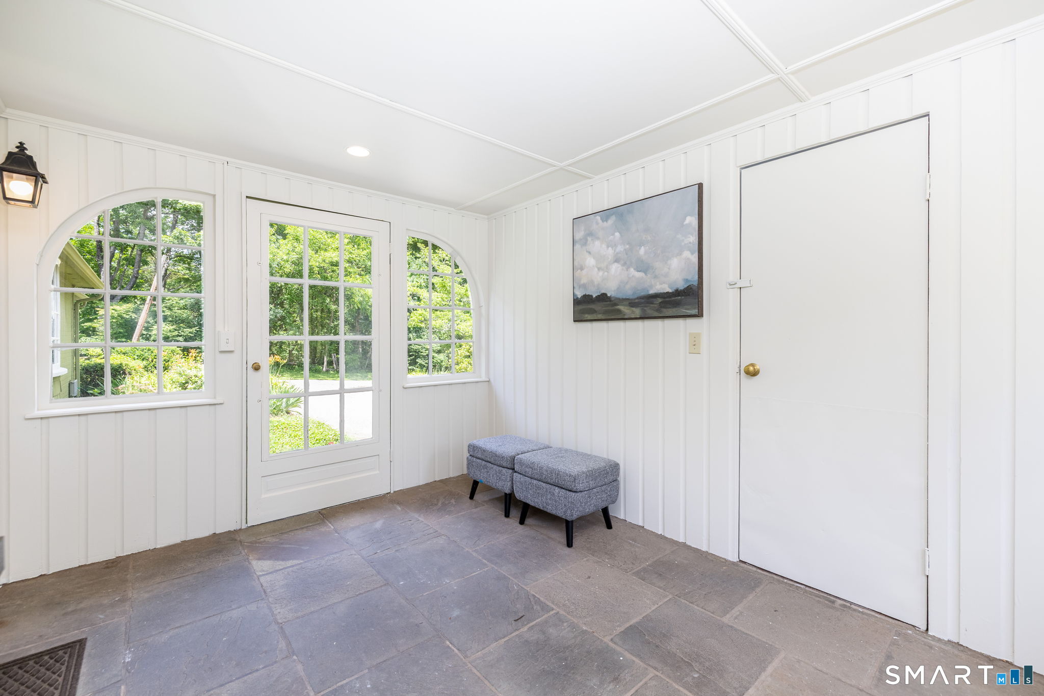 67 Bell Street Middletown, CT 06457 - Photo 4 of 37