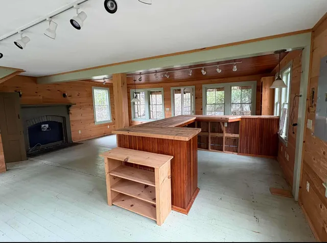 $389,900 | 21-23 Harborside Road, Brooksville, ME 04642