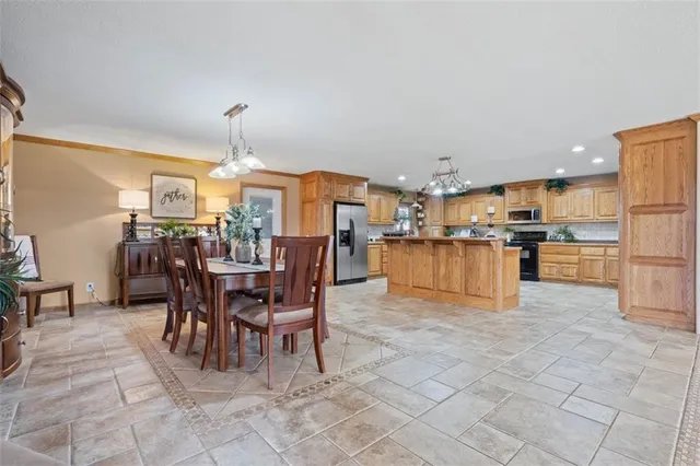 $610,000 | 12356 Elkhorn Road, Excelsior Springs, MO 64024