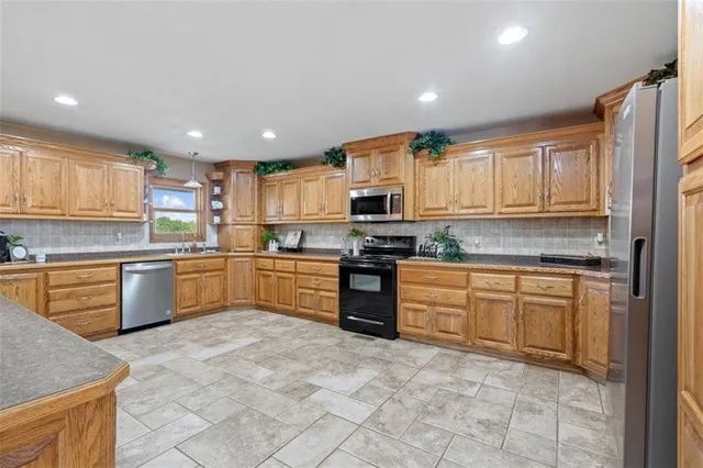 $610,000 | 12356 Elkhorn Road, Excelsior Springs, MO 64024