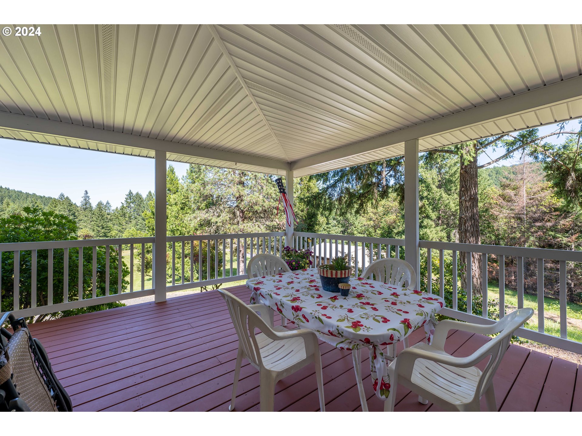 5335 Rice Creek Road Winston, OR 97496 - Photo 5 of 48 Gallery Image 5