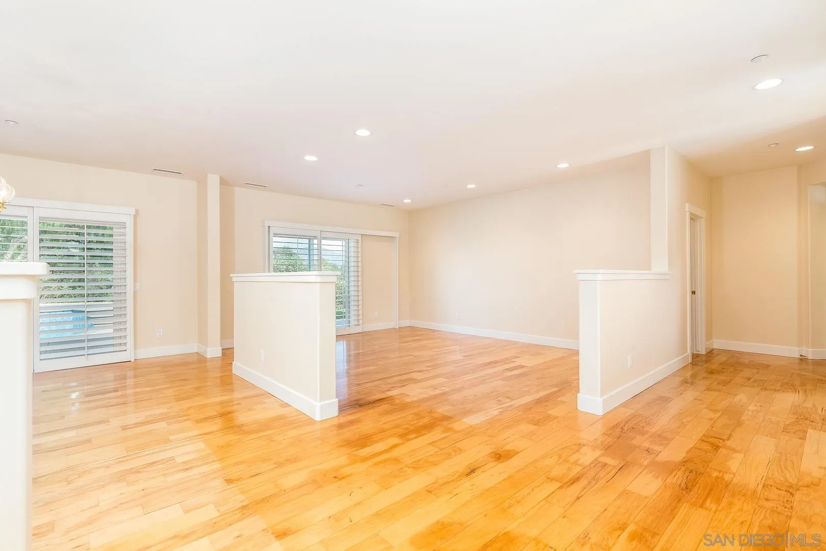 3880 Dos Ninos Road Fallbrook, CA 92028 - Photo 15 of 39 a view of empty room with wooden floor
