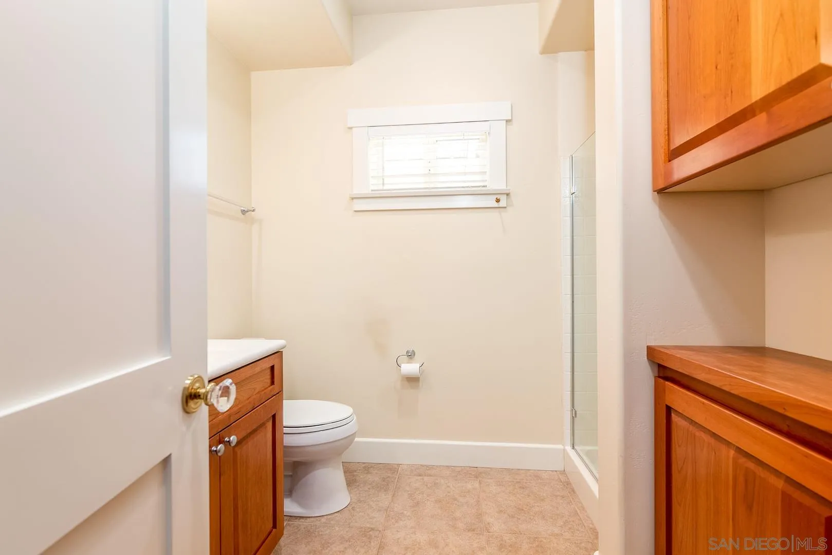 3880 Dos Ninos Road Fallbrook, CA 92028 - Photo 30 of 39 a bathroom with a toilet and a shower