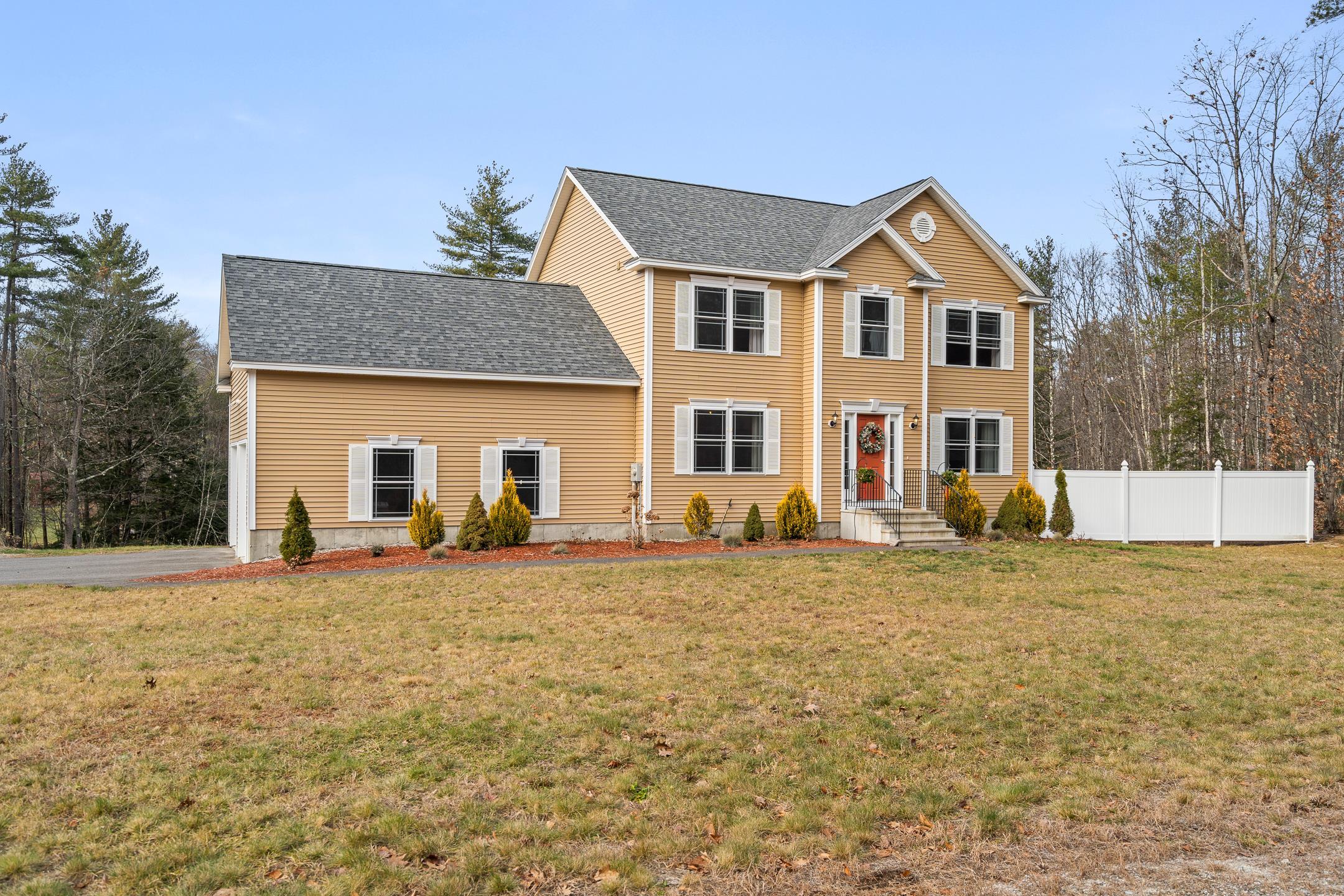 109 West Ridge Circle Hopkinton, NH 03229 - Photo 2 of 37
