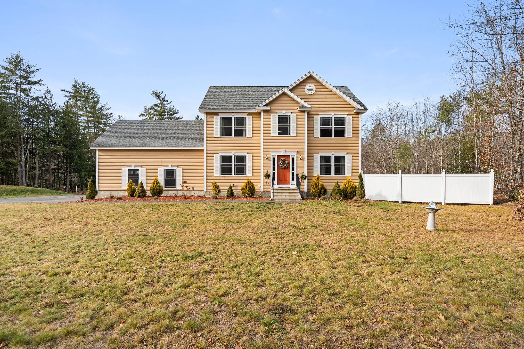 109 West Ridge Circle Hopkinton, NH 03229 - Photo 3 of 37