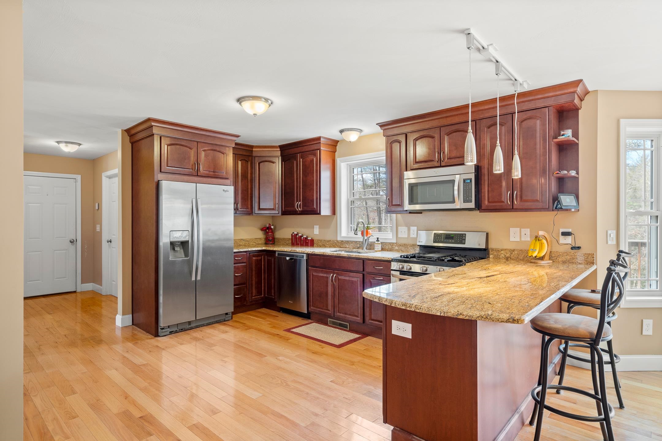 109 West Ridge Circle Hopkinton, NH 03229 - Photo 8 of 37