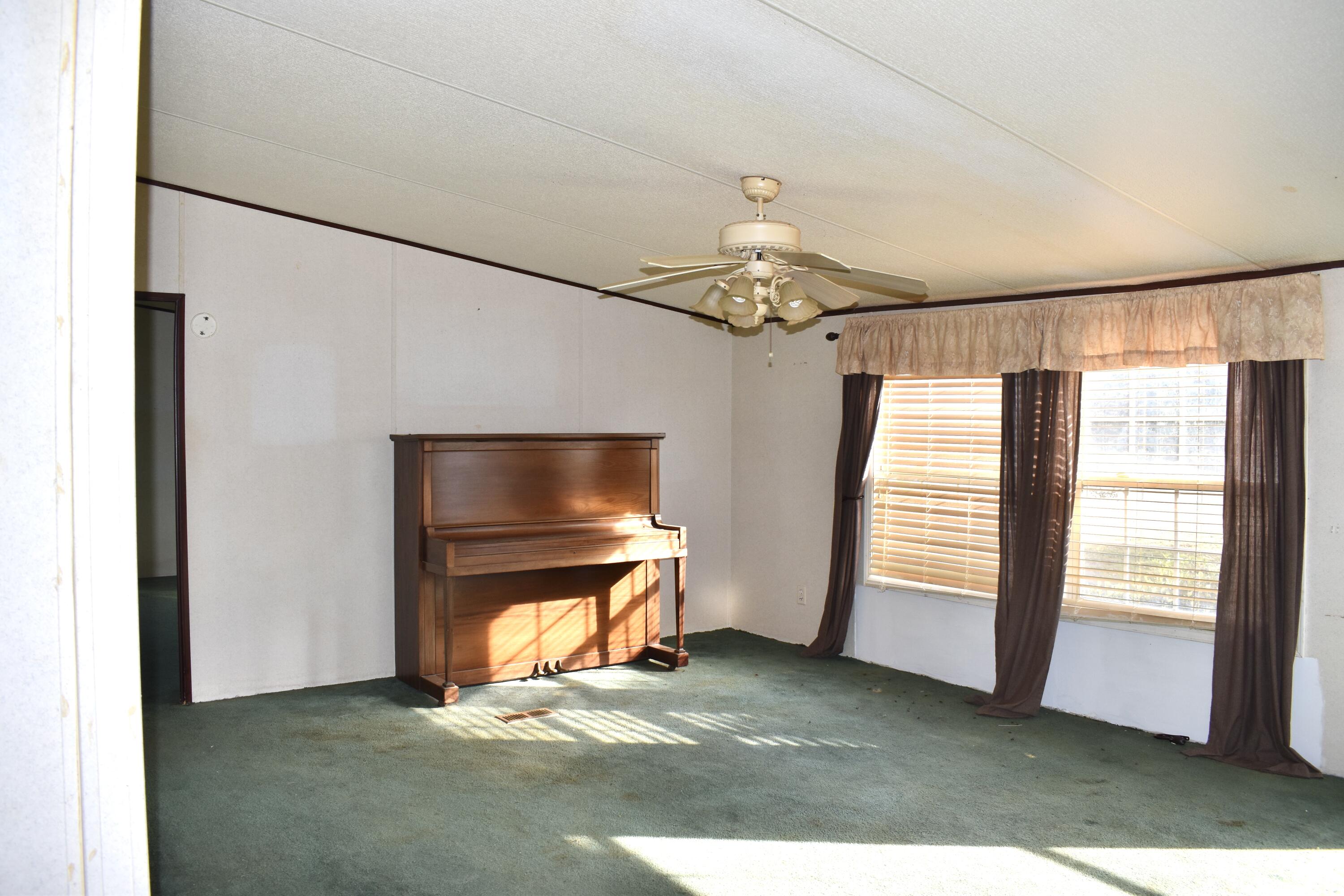 1646 Wells Road Summerton, SC 29148 - Photo 10 of 25 DSC_0061