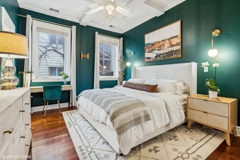 $595,000 | 1713 West Leland Avenue, Unit 2, Chicago, IL 60640