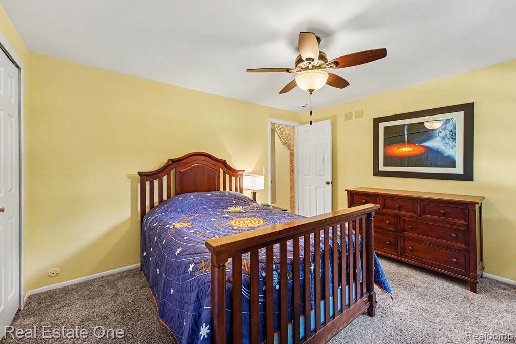 2242 West Wattles Road Troy, MI 48098 - Photo 18 of 30