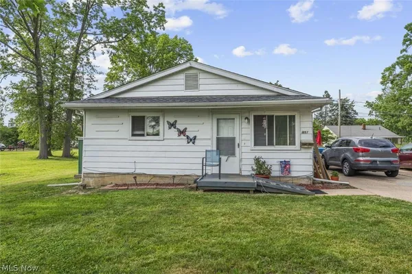 $149,900 | 1857-1859 East 39th Street, Lorain, OH 44055