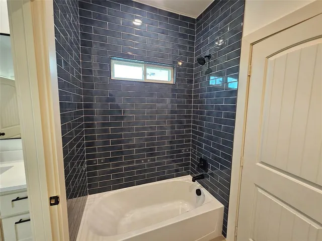 $2,550 | 1317 Fletcher Street, Unit 1319, Dallas, TX 75223