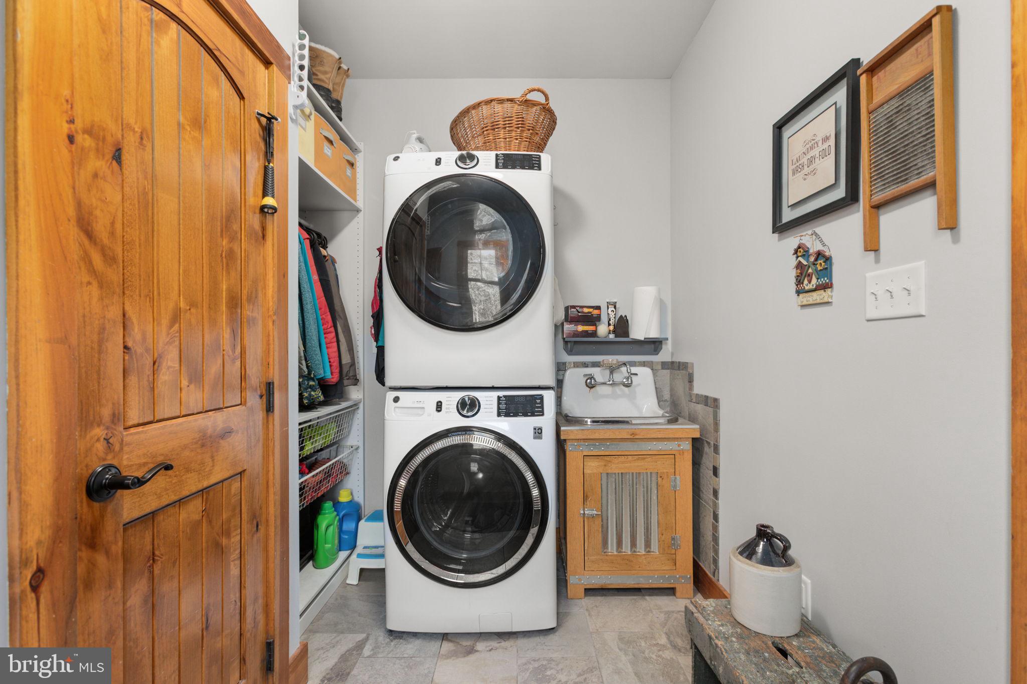 248 Country Club Drive Hazleton, PA 18202 - Photo 42 of 91 a view of a storage & utility room with washer and dryer
