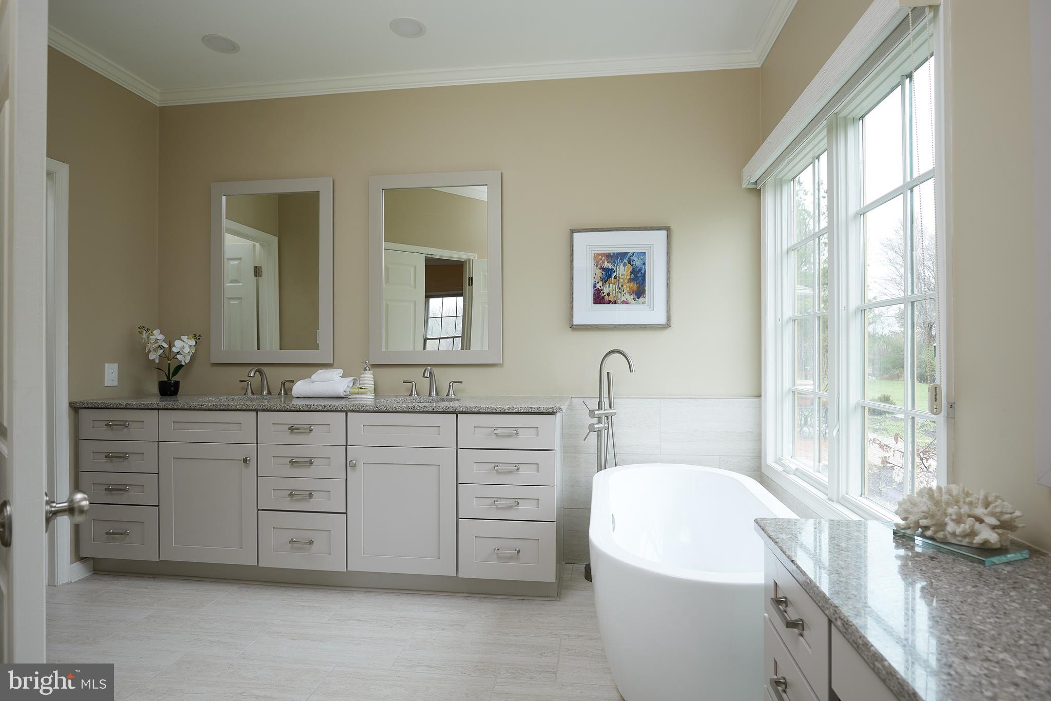 13426 Query Mill Road North Potomac, MD 20878 - Photo 23 of 43 Primary Bathroom