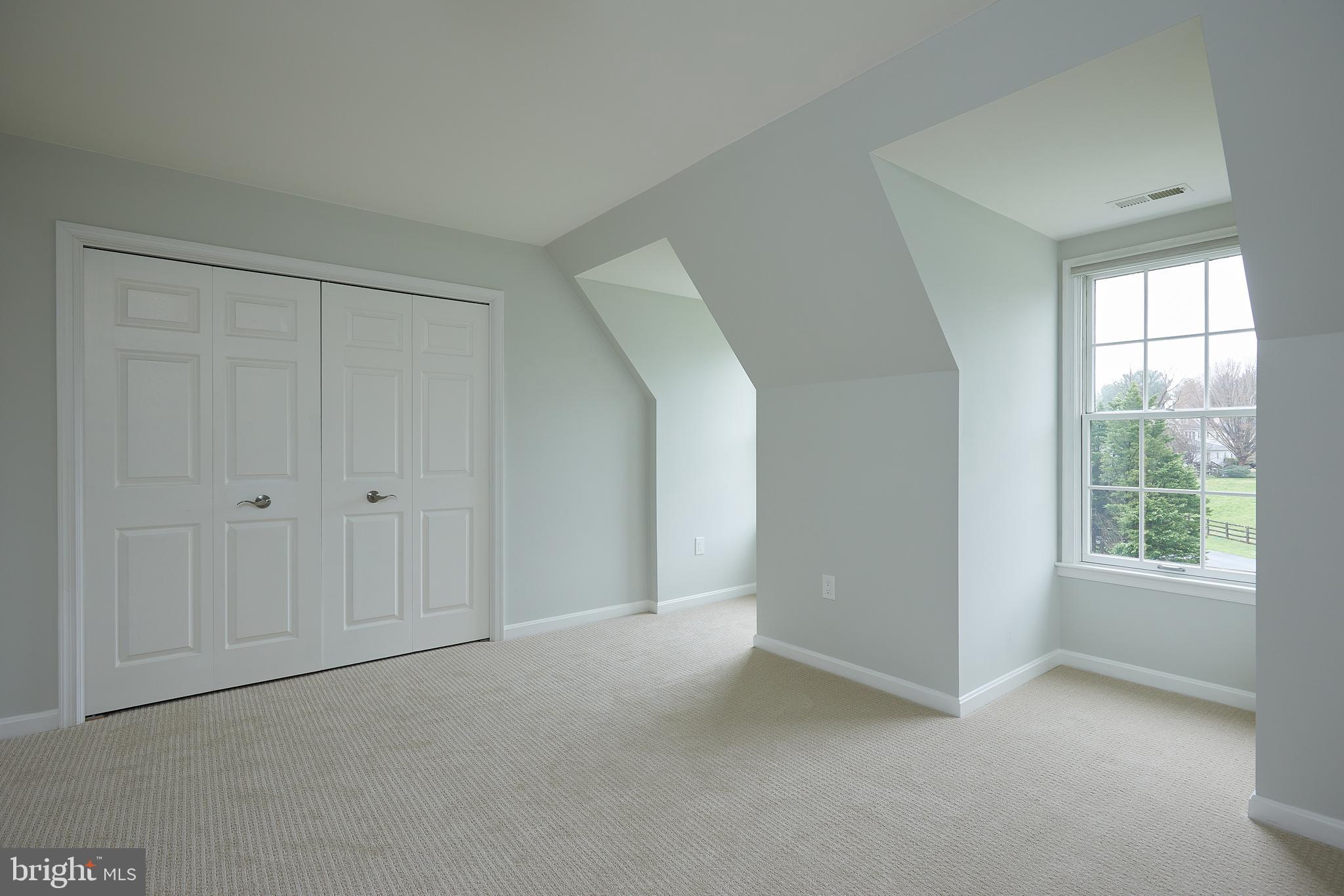 13426 Query Mill Road North Potomac, MD 20878 - Photo 25 of 43 Upper Level Bedroom