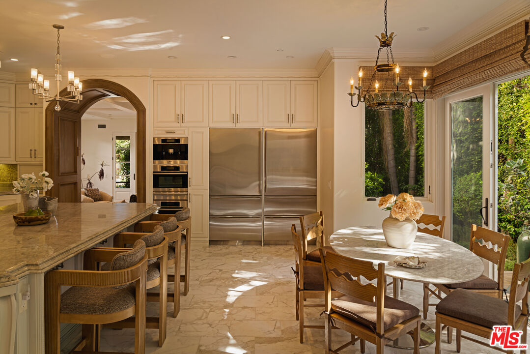 1008 Lexington Road Beverly Hills, CA 90210 - Photo 8 of 30