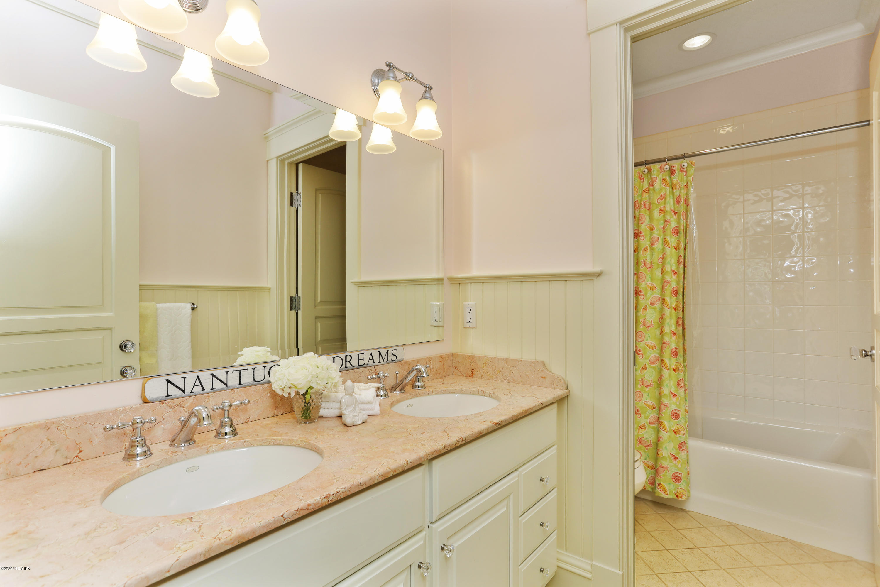 7 Wahneta Road Old Greenwich, CT 06870 - Photo 24 of 37 Hall Bathroom
