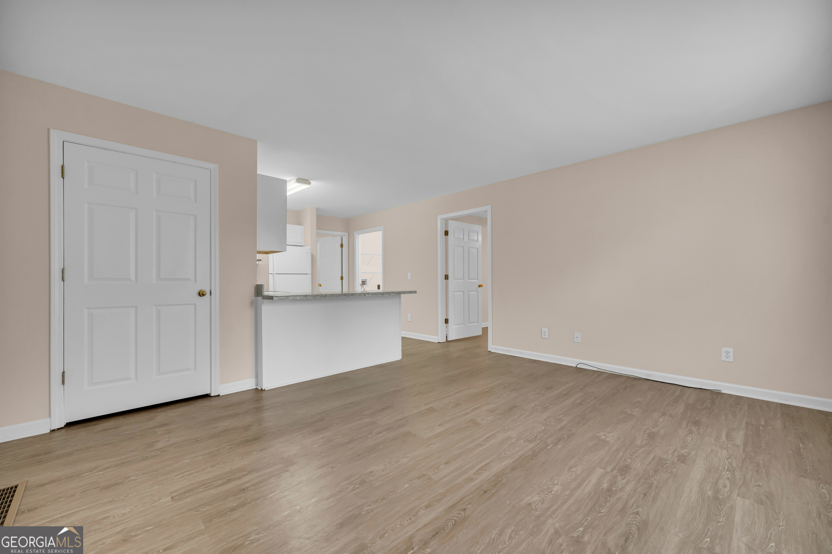 683 Grant Street, Unit I Clarkesville, GA 30523 - Photo 6 of 33