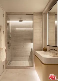 $35,000,000 | 9900 South Santa Monica Boulevard, Unit PHE, Beverly Hills, CA 90212
