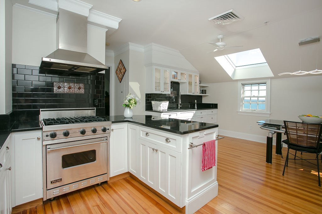 575 Tuckerman Avenue, Unit 7 Middletown, RI 02842 - Photo 12 of 50