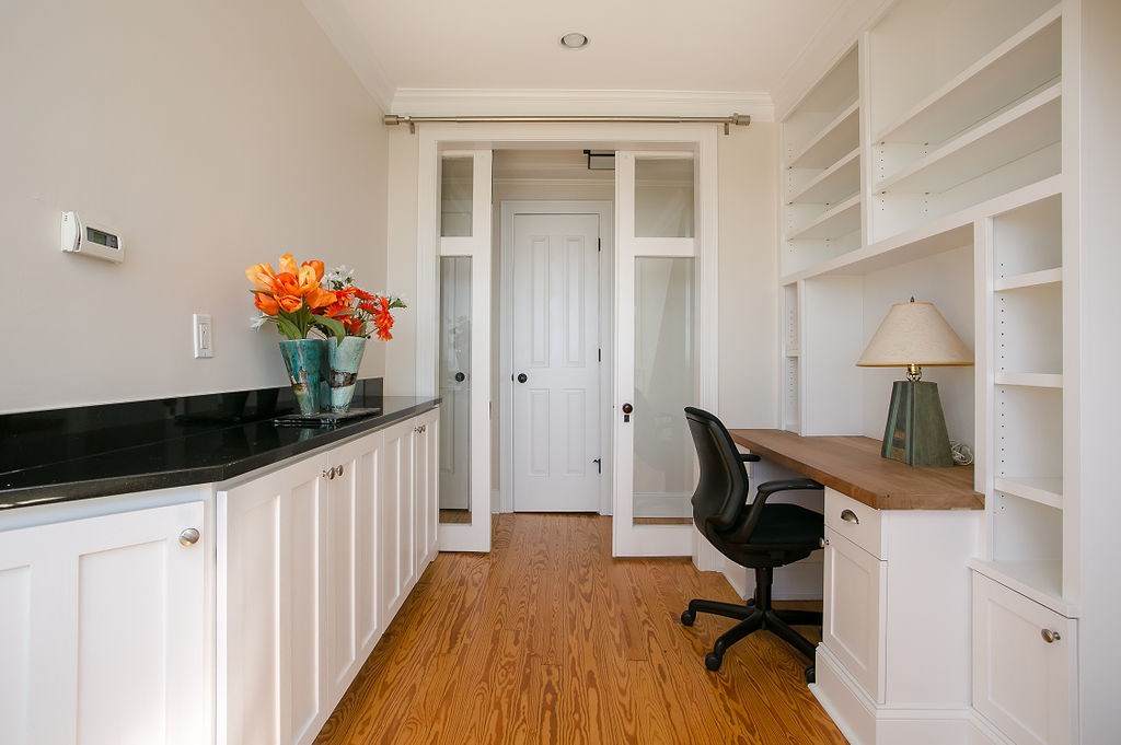 575 Tuckerman Avenue, Unit 7 Middletown, RI 02842 - Photo 31 of 50