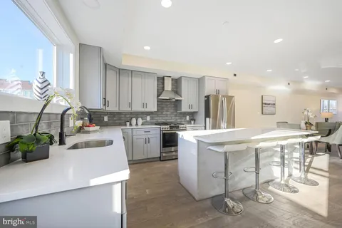 $775,000 | 3552 Warder Street Northwest, Unit 2, Washington, DC 20010